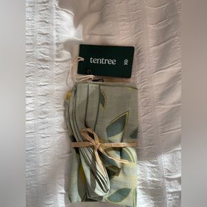 Ten tree lemon print scarf